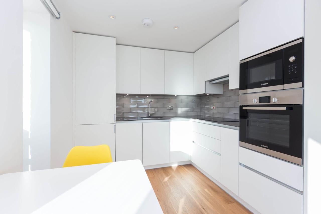 Spacious & Modern 1 Bedroom Close To Station In E16 London Ngoại thất bức ảnh